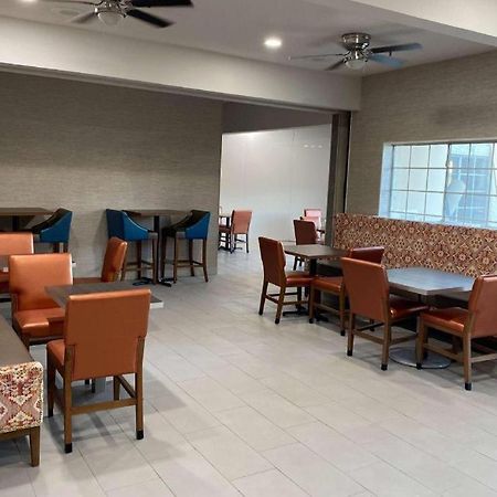 Baymont By Wyndham Safford Hotel Exterior foto